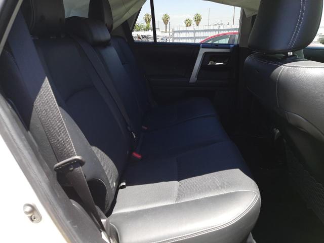 Photo 6 from auction – 2018 TOYOTA 4RUNNER SR with VIN JTEBU5JR7J5590978