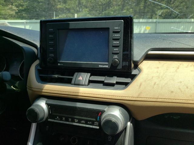 Photo 9 from auction – 2020 TOYOTA RAV4 LE with VIN JTMG1RFV3LD054599