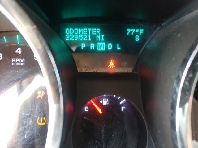 Photo 8 from auction – 2010 CHEVROLET TRAVERSE L with VIN 1GNLRFED2AS112071