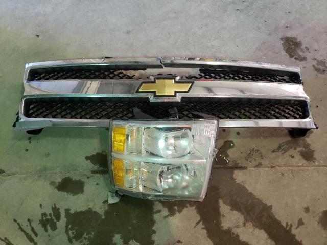 Photo 9 from auction – 2011 CHEVROLET SILVERADO with VIN 1GCRKSE39BZ232451