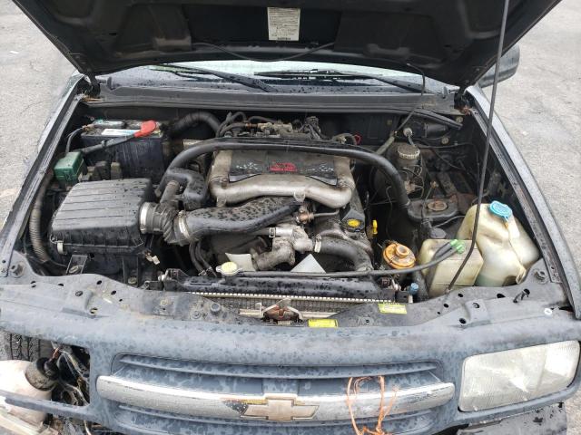 Photo 7 from auction – 2001 CHEVROLET TRACKER with VIN 2CNBJ734316922926