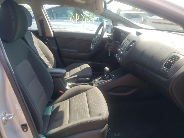 Photo 5 from auction – 2017 KIA FORTE LX with VIN 3KPFL4A76HE070254