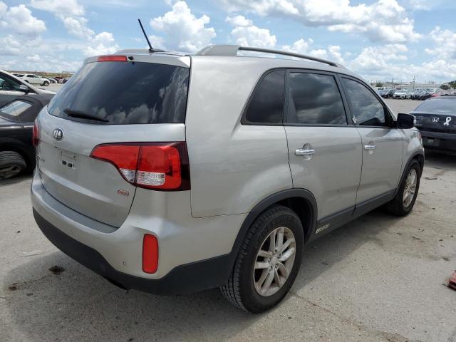 Photo 4 from auction – 2015 KIA SORENTO with VIN 5XYKT3A61FG608178
