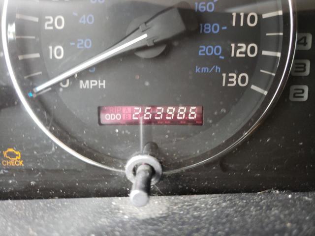 Photo 8 from auction – 2003 LEXUS LX 470 with VIN JTJHT00WX33531057