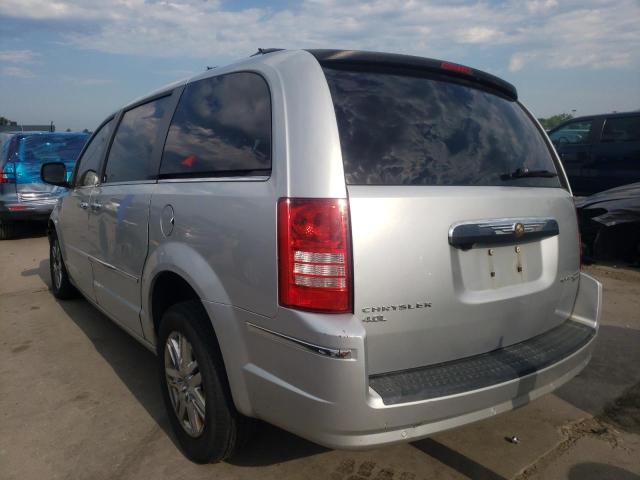 Photo 3 from auction – 2010 CHRYSLER TOWN & COU with VIN 2A4RR7DXXAR321784