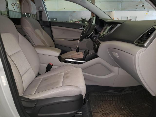 Photo 5 from auction – 2016 HYUNDAI TUCSON SE with VIN KM8J23A49GU130858