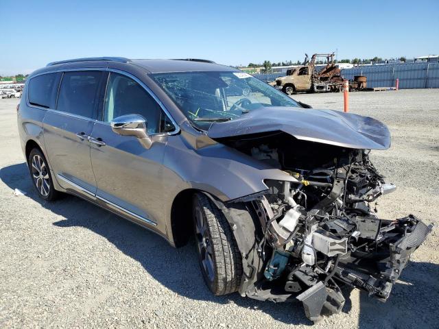 CHRYSLER PACIFICA L 2017 with VIN 2C4RC1GG5HR835732 - Photo from auction