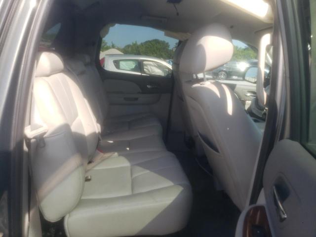 Photo 6 from auction – 2011 CHEVROLET AVALANCHE with VIN 3GNMCFE04BG143527