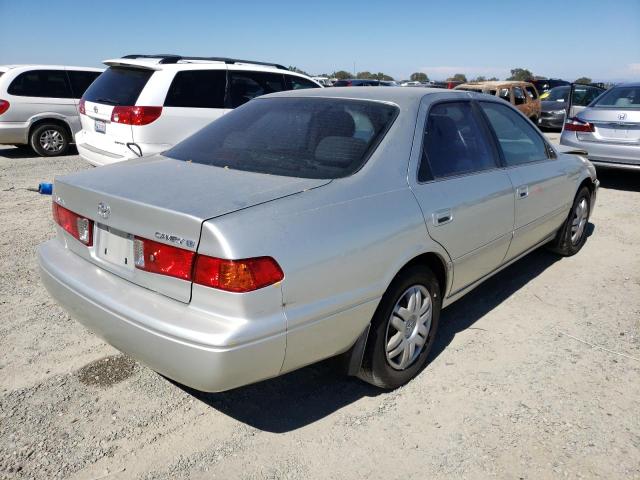 Photo 4 from auction – 2000 TOYOTA CAMRY with VIN JT2BG22K6Y0529150