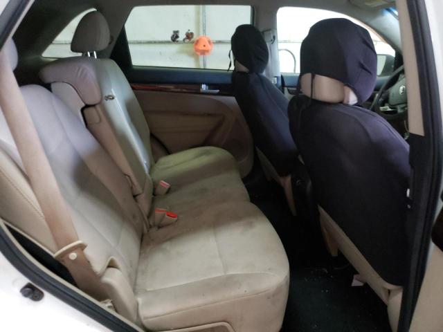 Photo 6 from auction – 2015 KIA SORENTO LX with VIN 5XYKT3A68FG593064