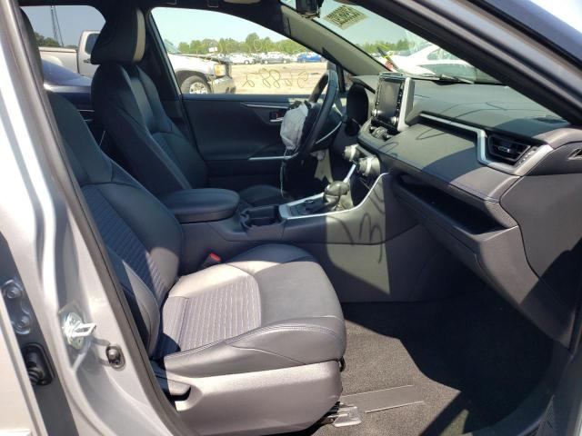 Photo 5 from auction – 2019 TOYOTA RAV4 XSE with VIN JTMEWRFV5KD505992