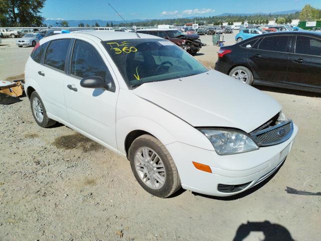 FORD FOCUS ZX5 2005 with VIN 3FAFP37NX5R106932 - Photo from auction