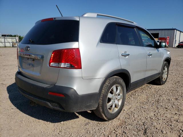 Photo 4 from auction – 2013 KIA SORENTO LX with VIN 5XYKTDA26DG412558