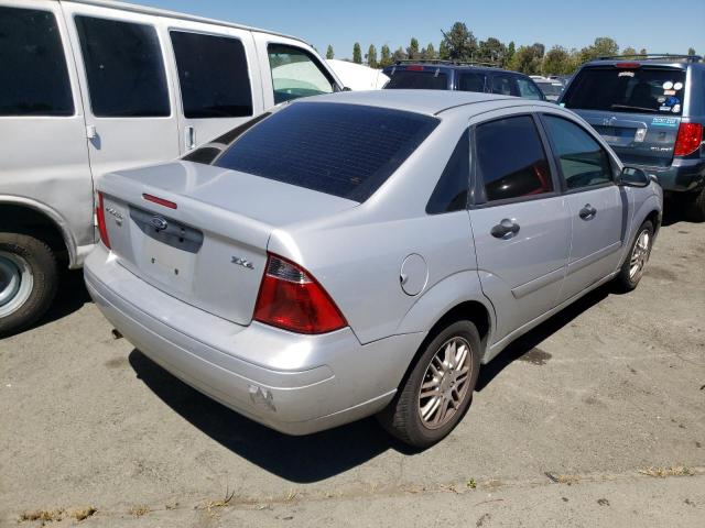 Photo 4 from auction – 2005 FORD FOCUS with VIN 1FAFP34N05W239703