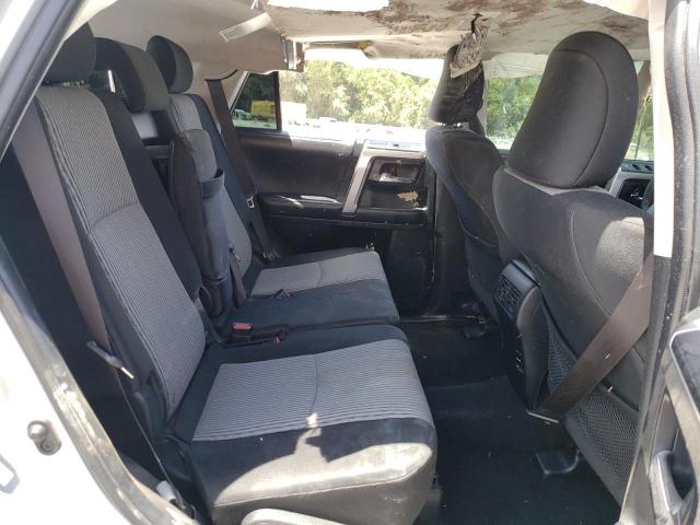 Photo 6 from auction – 2018 TOYOTA 4RUNNER SR with VIN JTEZU5JR4J5177009