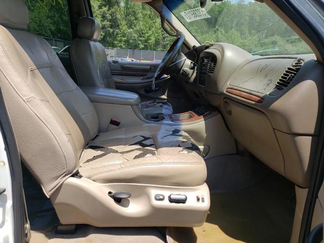 Photo 5 from auction – 2000 LINCOLN NAVIGATOR with VIN 5LMFU28A9YLJ22186