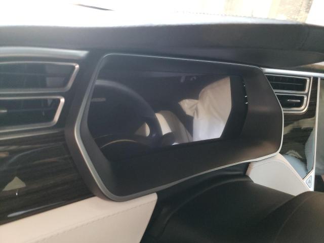 Photo 8 from auction – 2016 TESLA MODEL X with VIN 5YJXCBE43GFS00167