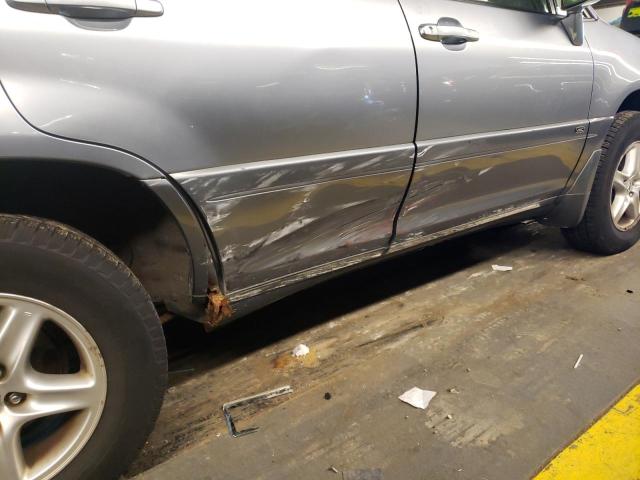 Photo 9 from auction – 2001 LEXUS RX 300 with VIN JTJHF10U510199359