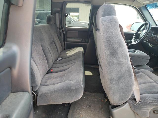 Photo 6 from auction – 2000 CHEVROLET SILVERADO with VIN 1GCEC19T3YE357266