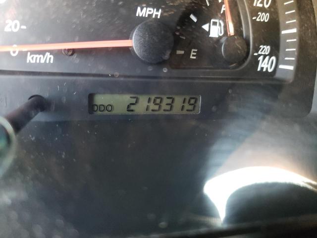 Photo 8 from auction – 2004 TOYOTA CAMRY LE with VIN JTDBE32K240270198