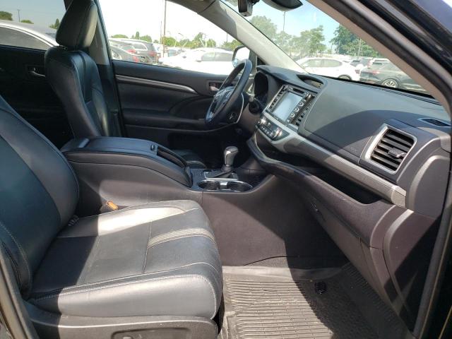 Photo 5 from auction – 2018 TOYOTA HIGHLANDER with VIN 5TDJZRFHXJS862328