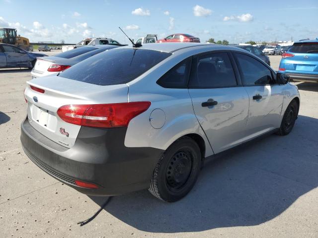 Photo 4 from auction – 2016 FORD FOCUS S with VIN 1FADP3E27GL233848