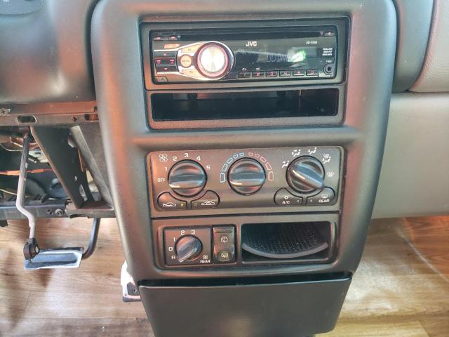 Photo 9 from auction – 2005 CHEVROLET VENTURE LS with VIN 1GNDV23E95D106380