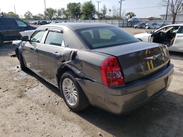 Photo 3 from auction – 2009 CHRYSLER 300 LX with VIN 2C3KA43D79H578038