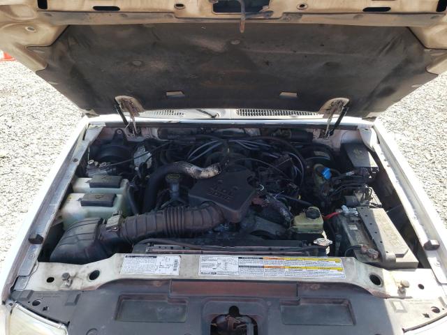 Photo 7 from auction – 2002 FORD EXPLORER S with VIN 1FMZU67E92UB30348