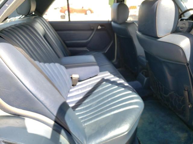 Photo 6 from auction – 1987 MERCEDES-BENZ 300 E with VIN WDBEA30D3HA435168