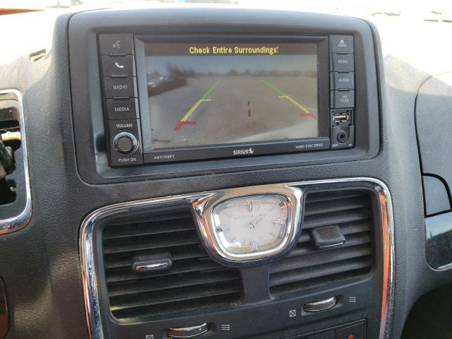 Photo 9 from auction – 2015 CHRYSLER TOWN & COU with VIN 2C4RC1BG5FR706958