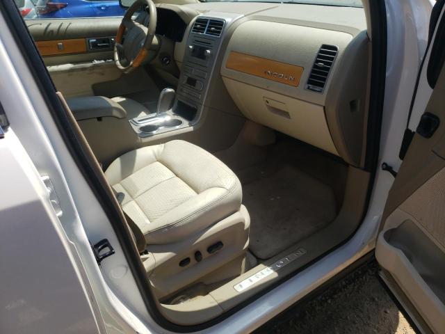 Photo 5 from auction – 2007 LINCOLN MKX with VIN 2LMDU68C37BJ34775