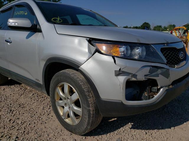 Photo 9 from auction – 2013 KIA SORENTO LX with VIN 5XYKTDA26DG412558