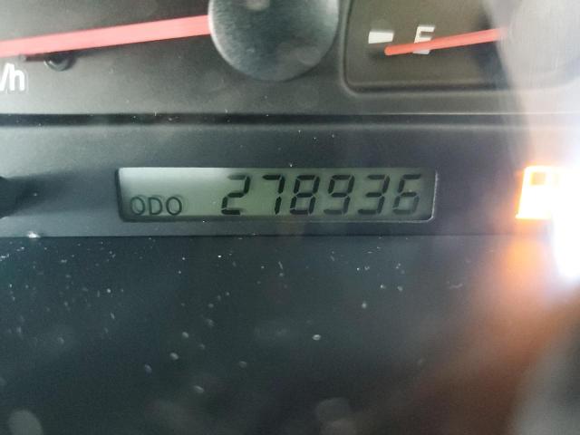 Photo 8 from auction – 2004 TOYOTA CAMRY LE with VIN 4T1BE32K04U377464