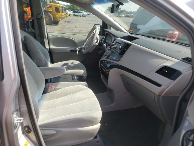 Photo 5 from auction – 2013 TOYOTA SIENNA LE with VIN 5TDJK3DC7DS063930
