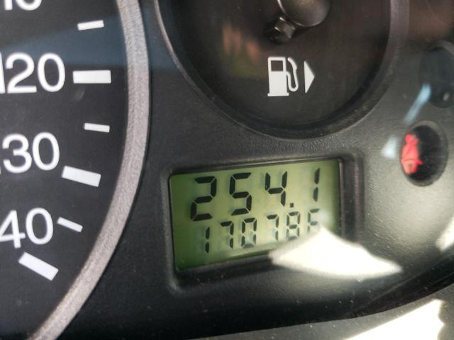 Photo 8 from auction – 2005 FORD FOCUS with VIN 1FAFP34N05W239703