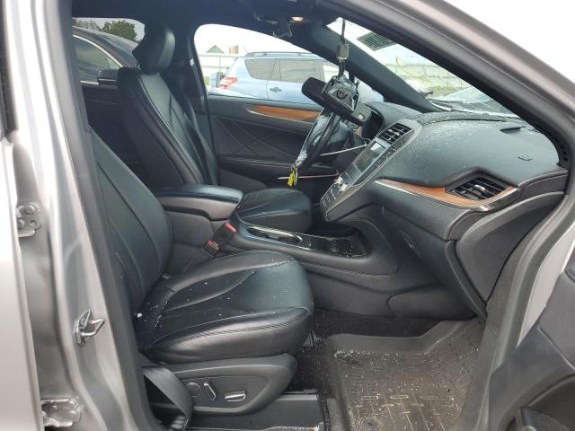 Photo 5 from auction – 2017 LINCOLN MKC RESERV with VIN 5LMCJ3D99HUL32942