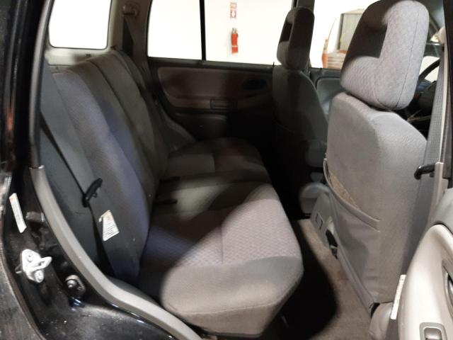 Photo 6 from auction – 2003 CHEVROLET TRACKER with VIN 2CNBJ13C736900614