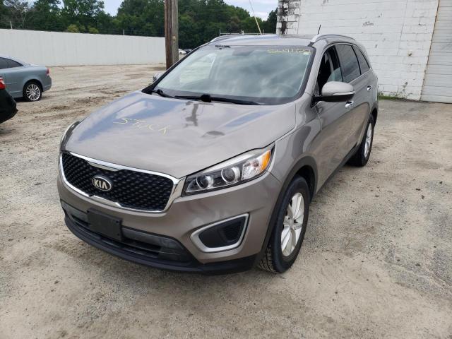 Photo 2 from auction – 2017 KIA SORENTO LX with VIN 5XYPG4A33HG218899