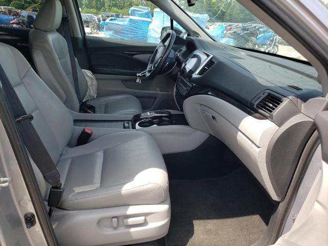 Photo 5 from auction – 2016 HONDA PILOT TOUR with VIN 5FNYF5H97GB025328