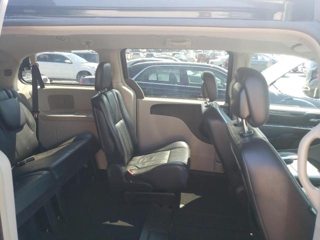 Photo 6 from auction – 2013 CHRYSLER TOWN & COU with VIN 2C4RC1BGXDR684789