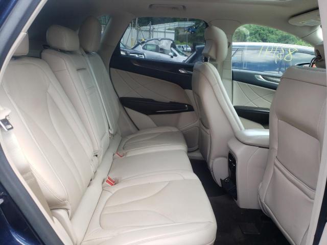 Photo 6 from auction – 2017 LINCOLN MKC RESERV with VIN 5LMCJ3C91HUL13805