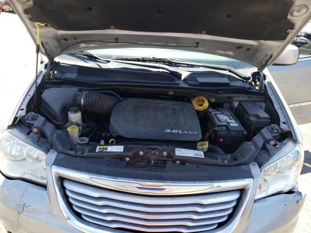 Photo 7 from auction – 2015 CHRYSLER TOWN & COU with VIN 2C4RC1BG5FR706958