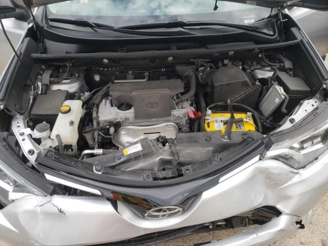 Photo 7 from auction – 2017 TOYOTA RAV4 LE with VIN 2T3BFREV6HW660714