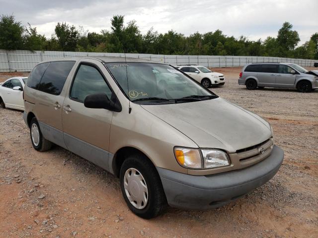 TOYOTA SIENNA CE 2000 with VIN 4T3GF19C6YU240998 - Photo from auction