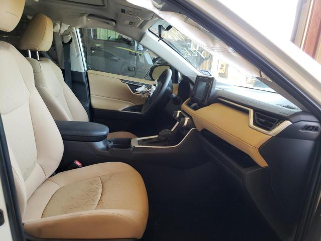 Photo 5 from auction – 2019 TOYOTA RAV4 XLE with VIN 2T3W1RFV6KC019165