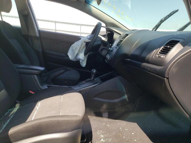Photo 5 from auction – 2016 KIA FORTE LX with VIN KNAFX4A64G5518591