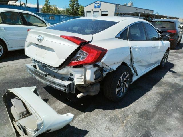 Foto 4 de la subasta – 2017 HONDA CIVIC EX con VIN 2HGFC2F79HH558908