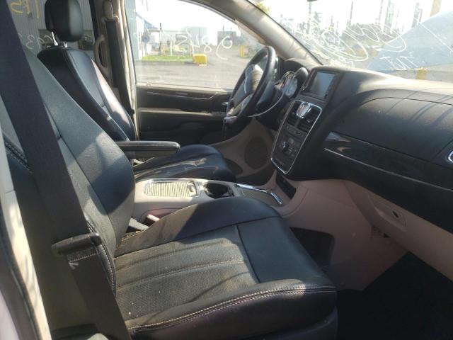 Photo 5 from auction – 2015 CHRYSLER TOWN & COU with VIN 2C4RC1CG6FR693202