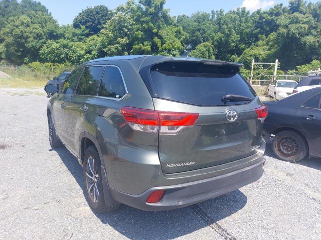 Photo 3 from auction – 2018 TOYOTA HIGHLANDER with VIN 5TDJZRFH2JS497935